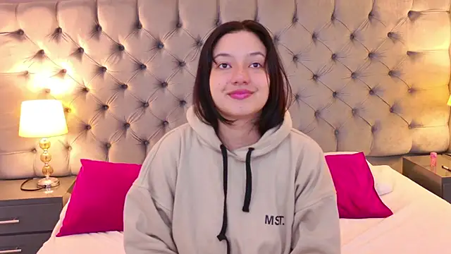 SamantaG online show from March 24, 2026, 1:11 pm