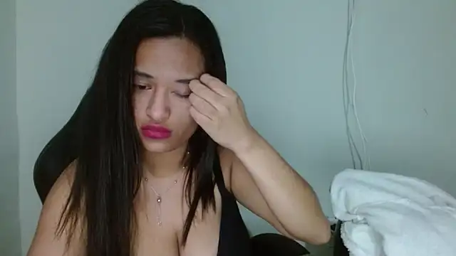 Snapshot of dayana_fonseca chatting on December 31, 2024, 5:00 am dayana fonseca online show from December 31, 2024, 5:00 am