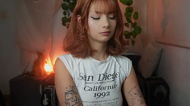 ari kat online show from November 6, 2025, 4:05 am