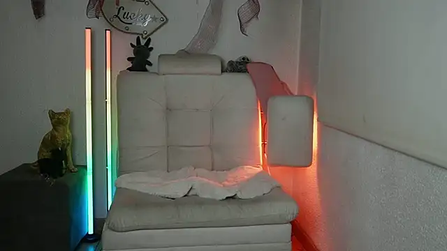 ari kat online show from February 5, 2026, 4:52 am