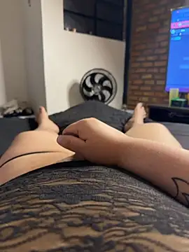 Snapshot of valenthottie chatting on February 21, 2026, 11:07 pm valenthottie online show from February 21, 2026, 11:07 pm