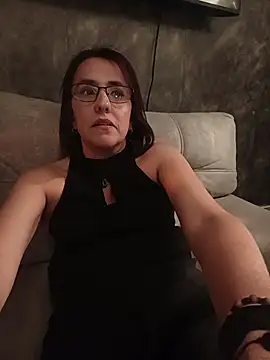 IsisBlake online show from February 8, 2026, 2:31 am