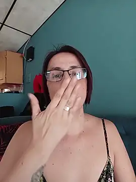 IsisBlake online show from June 26, 2026, 9:42 pm