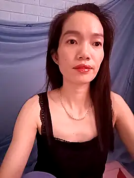 LILIAN999 online show from February 12, 2025, 6:19 am