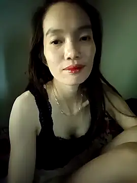 LILIAN999 online show from February 4, 2025, 5:21 am