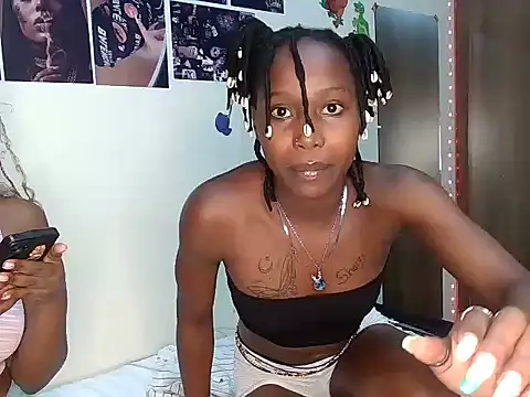 Sexyvyee  online show from September 24, 2025, 6:47 pm