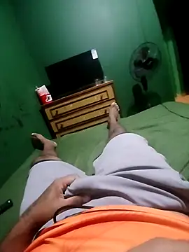 Snapshot of morenogts69 chatting on October 6, 2025, 2:13 am morenogts69 online show from October 6, 2025, 2:13 am