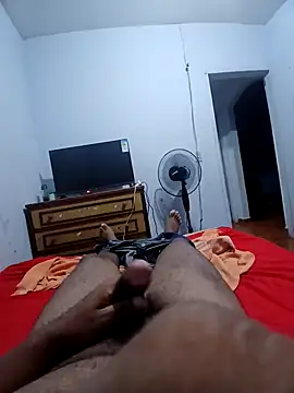 Snapshot of morenogts69 chatting on February 1, 2025, 1:44 am morenogts69 online show from February 1, 2025, 1:44 am