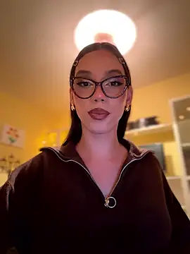 Snapshot of Carlita_cute chatting on January 7, 2026, 11:21 pm Carlita cute online show from January 7, 2026, 11:21 pm