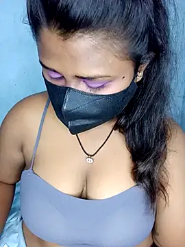 Snapshot of Sexy--queen1 chatting on September 17, 2025, 4:53 pm Sexy--queen1 online show from September 17, 2025, 4:53 pm