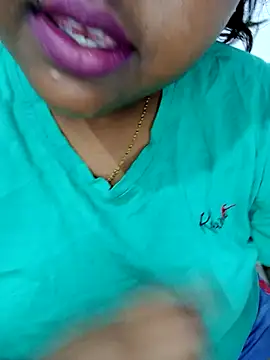 Snapshot of Sexy--queen1 chatting on November 9, 2025, 4:11 pm Sexy--queen1 online show from November 9, 2025, 4:11 pm