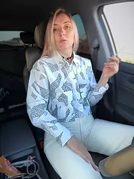 Snapshot of Crazy-Rosa chatting on February 23, 2025, 11:55 am Crazy-Rosa online show from February 23, 2025, 11:55 am