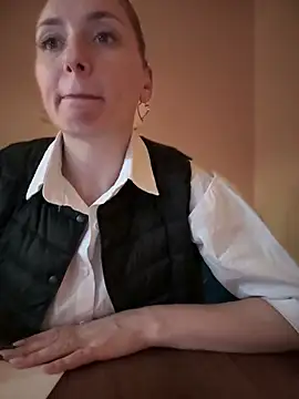 Snapshot of Crazy-Rosa chatting on March 12, 2025, 5:07 pm Crazy-Rosa online show from March 12, 2025, 5:07 pm