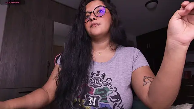 Steph moon  online show from November 12, 2025, 11:30 pm