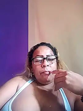 Snapshot of Afroditabichota chatting on November 13, 2025, 12:42 pm Afroditabichota online show from November 13, 2025, 12:42 pm