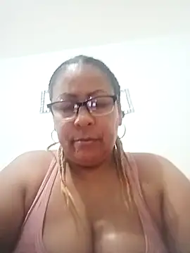 Snapshot of Afroditabichota chatting on November 29, 2025, 4:01 am Afroditabichota online show from November 29, 2025, 4:01 am