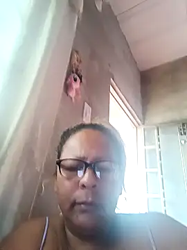 Snapshot of Afroditabichota chatting on December 4, 2025, 2:05 pm Afroditabichota online show from December 4, 2025, 2:05 pm