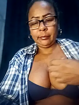 Snapshot of Afroditabichota chatting on December 1, 2025, 10:16 am Afroditabichota online show from December 1, 2025, 10:16 am