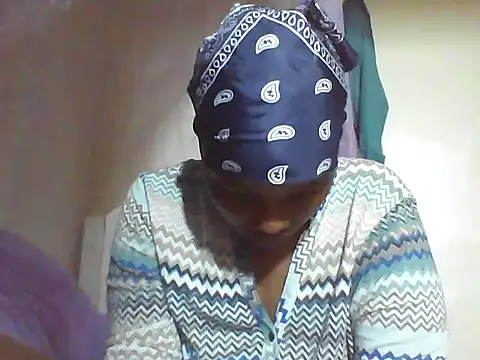 EBONYVANILLA02 online show from January 13, 2026, 3:49 pm