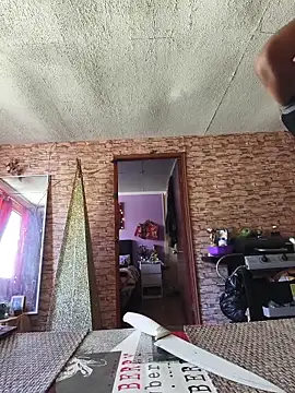 Tristan40xh online show from April 5, 2026, 4:13 pm