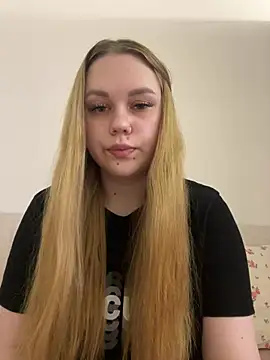 Marylallka5 online show from June 30, 2026, 8:09 pm