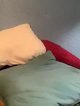 parTy20344 online show from November 3, 2025, 1:11 am