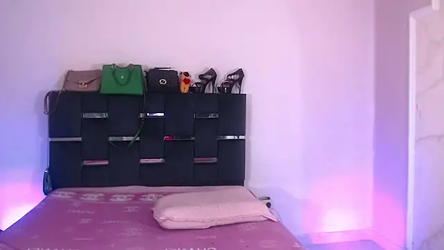 Snapshot of sexy-luna-star-ts chatting on November 1, 2025, 3:13 am sexy-luna-star-ts online show from November 1, 2025, 3:13 am