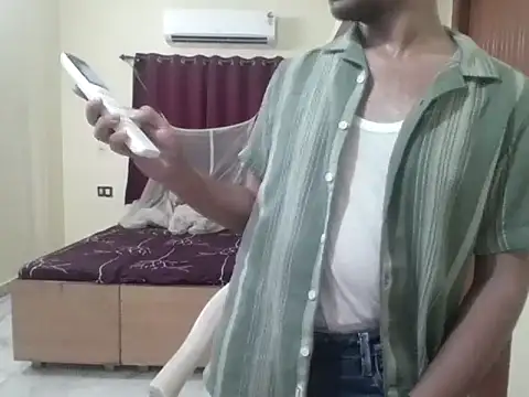 THE NAKED BOY online show from March 8, 2026, 9:34 am