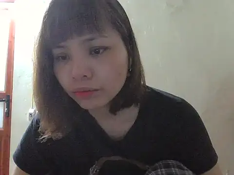 Angela-Eira online show from November 8, 2025, 9:07 pm