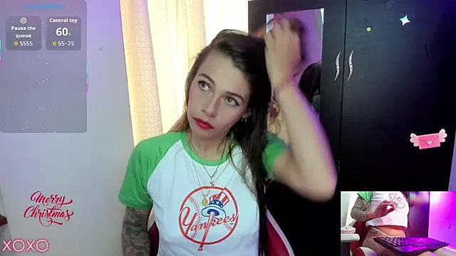 Snapshot of sweetlittlelisa chatting on December 17, 2025, 8:03 pm sweetlittlelisa online show from December 17, 2025, 8:03 pm