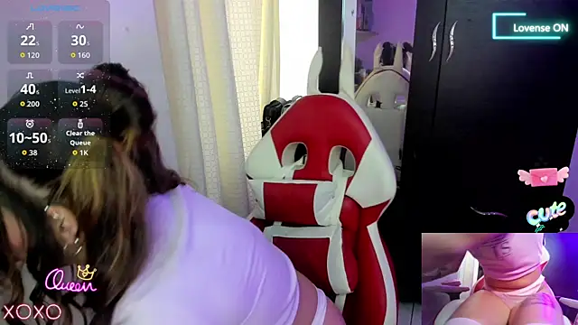 Snapshot of sweetlittlelisa chatting on January 14, 2026, 10:35 pm sweetlittlelisa online show from January 14, 2026, 10:35 pm