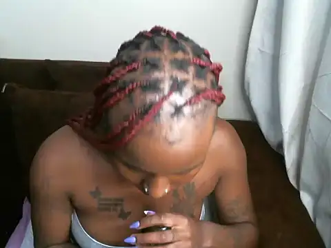 Snapshot of S_inner chatting on October 11, 2025, 10:11 pm S inner online show from October 11, 2025, 10:11 pm