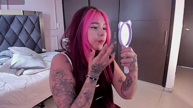 Snapshot of Lissy__Addams chatting on November 6, 2025, 7:18 pm Lissy Addams online show from November 6, 2025, 7:18 pm