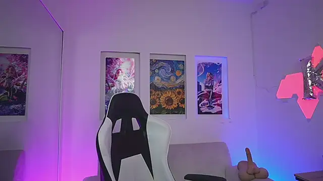 KayraOwen online show from November 6, 2025, 11:36 am