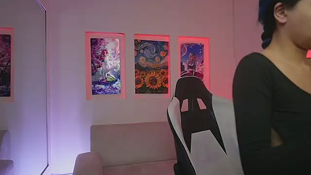 KayraOwen online show from December 3, 2025, 12:37 pm