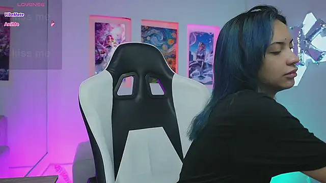 KayraOwen online show from December 5, 2025, 12:04 pm