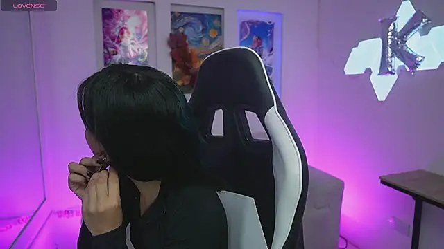 KayraOwen online show from October 29, 2025, 11:42 am