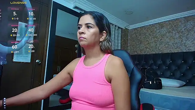 Snapshot of stella_xue chatting on October 29, 2025, 9:25 pm stella xue online show from October 29, 2025, 9:25 pm