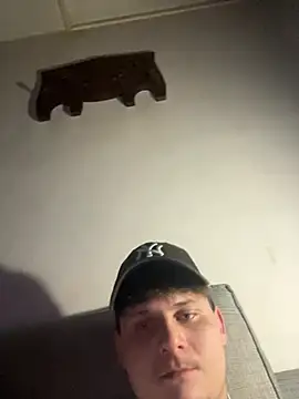 HFDYJLO online show from March 21, 2026, 1:51 am