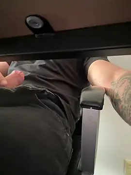 wlads3009 online show from March 19, 2026, 9:09 am