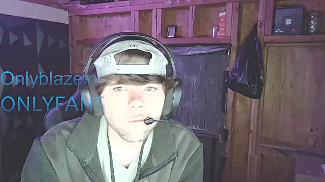 Snapshot of OnlyBlazexx chatting on February 13, 2026, 2:22 am OnlyBlazexx online show from February 13, 2026, 2:22 am