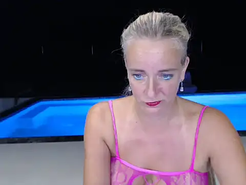 Snapshot of Wendysexyx chatting on November 4, 2025, 1:20 am Wendysexyx online show from November 4, 2025, 1:20 am