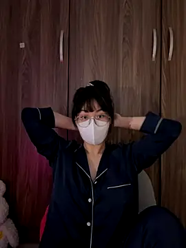 Snapshot of Baby_Claraa chatting on November 1, 2025, 6:30 am Baby Claraa online show from November 1, 2025, 6:30 am