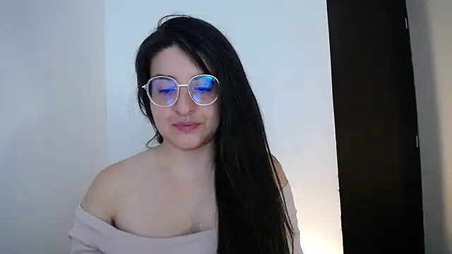 Snapshot of moritalatina chatting on March 14, 2025, 12:43 am moritalatina online show from March 14, 2025, 12:43 am