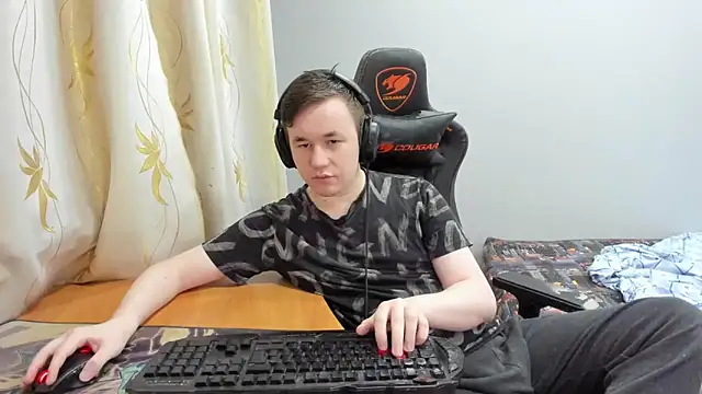 iliaskrislove online show from May 27, 2026, 5:42 pm