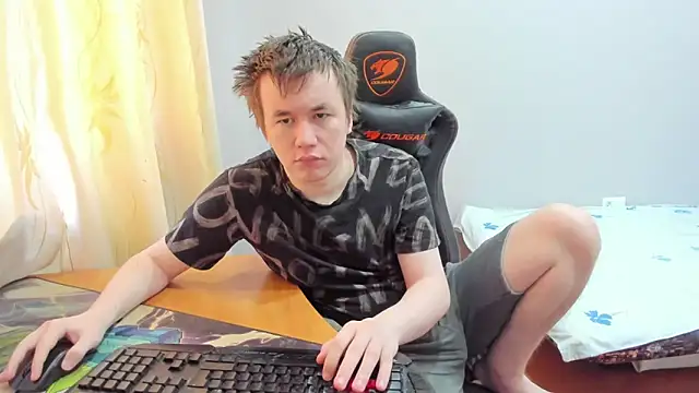 iliaskrislove online show from January 15, 2026, 7:23 am