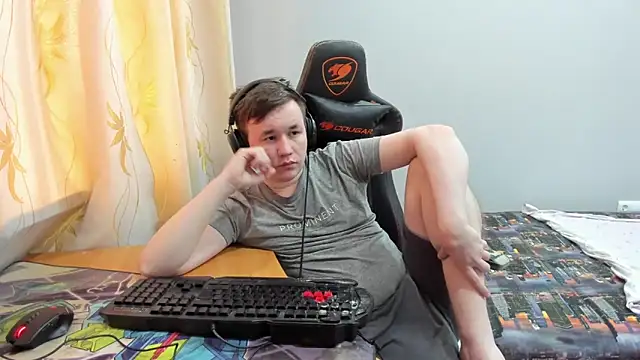 iliaskrislove online show from May 15, 2026, 10:52 pm