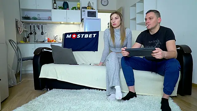 littlesweettifany online show from January 9, 2025, 9:58 am