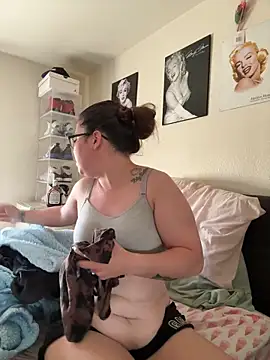 Snapshot of FreakNastyLacie chatting on May 18, 2026, 12:54 pm FreakNastyLacie online show from May 18, 2026, 12:54 pm