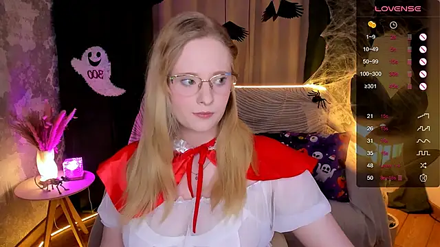 Aemilia  online show from October 29, 2025, 6:01 am